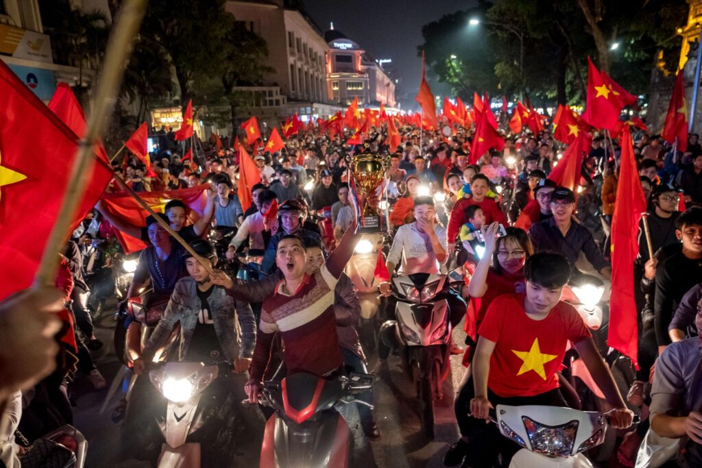 “Đi bão” - Collective Euphoria, Urban Transformation, and National Identity in Contemporary Vietnam by Juan Inoriza